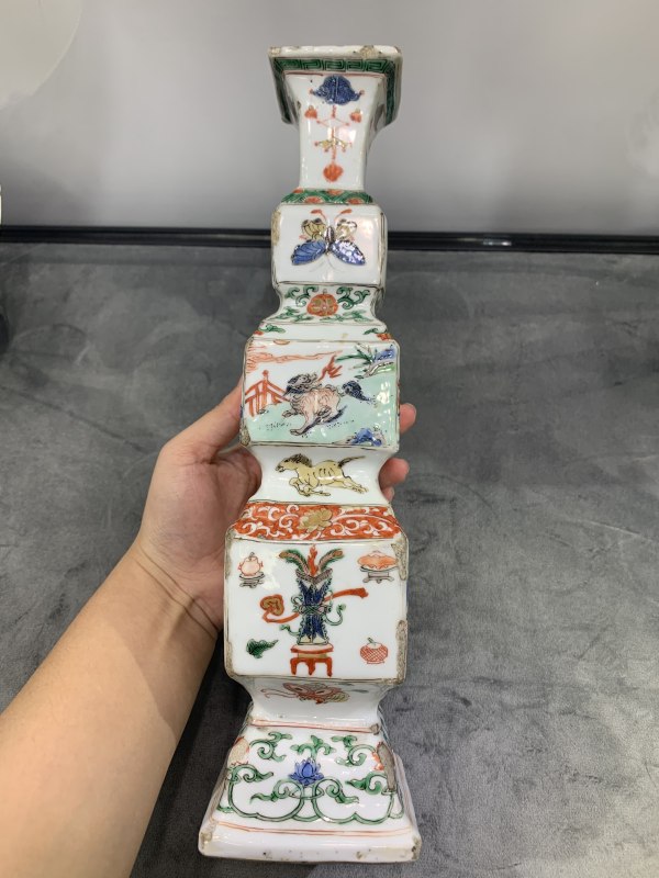 清康熙五彩山水人物天马瑞兽节节高升瓶 - 图5