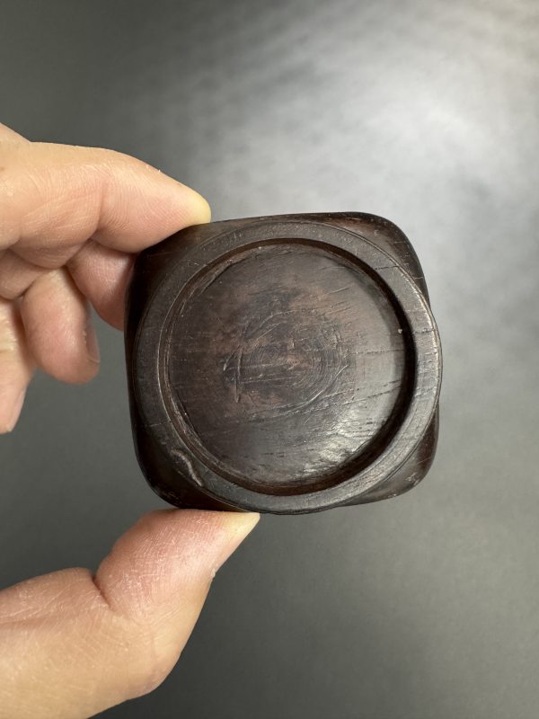 清乾隆 炉钧釉小盘口瓶 - 图10