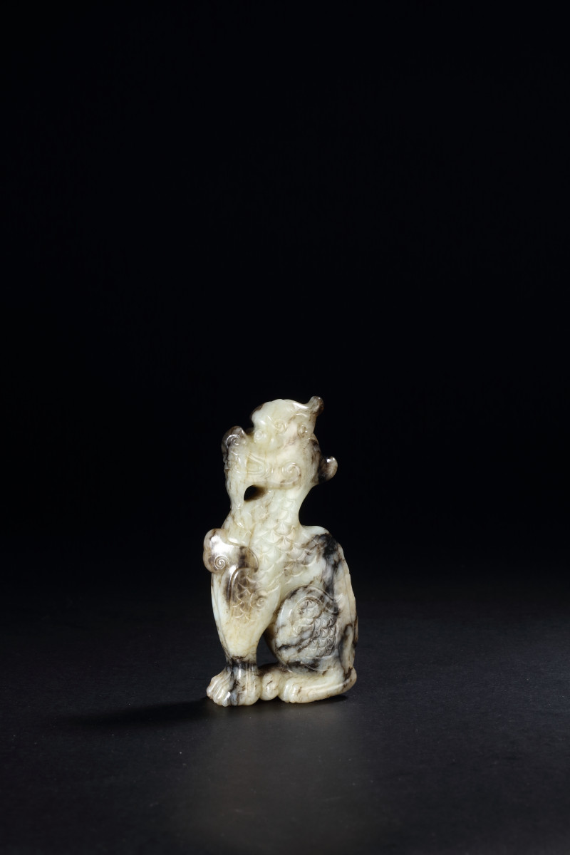 明 黑白玉雕坐龙 - 图5