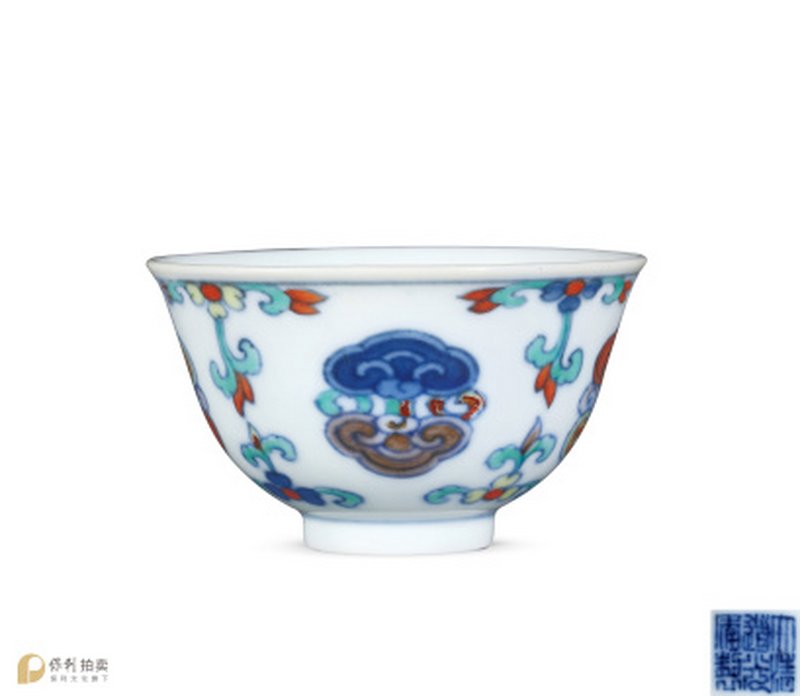 清道光 仿成窑斗彩灵芝杯