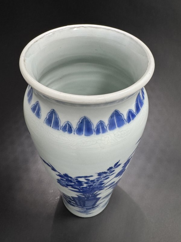 明崇祯 青花通景瓶花清供图筒瓶 - 图14
