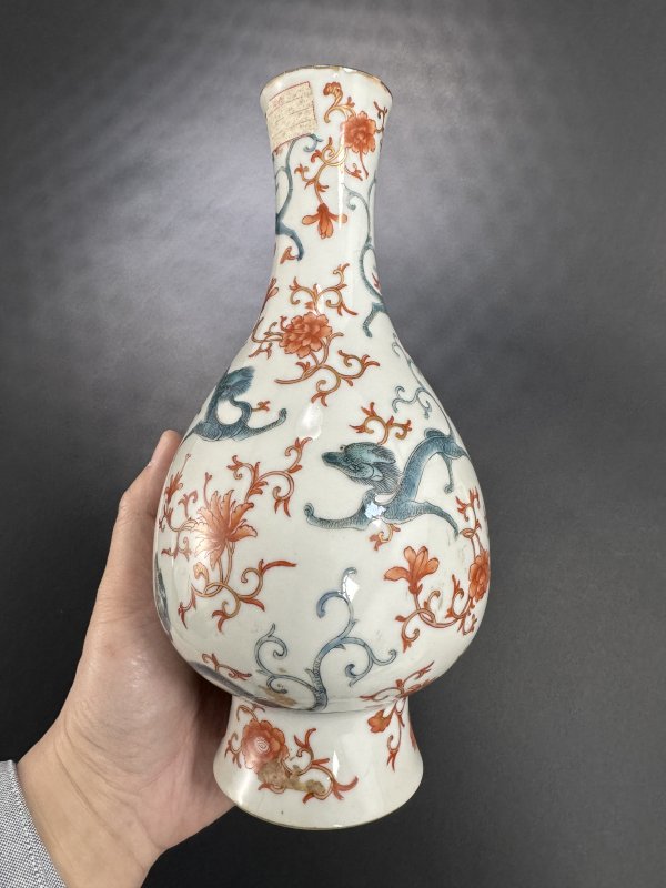 清末民国 蓝龙彩穿矾红描金折枝花卉纹瓶 - 图4