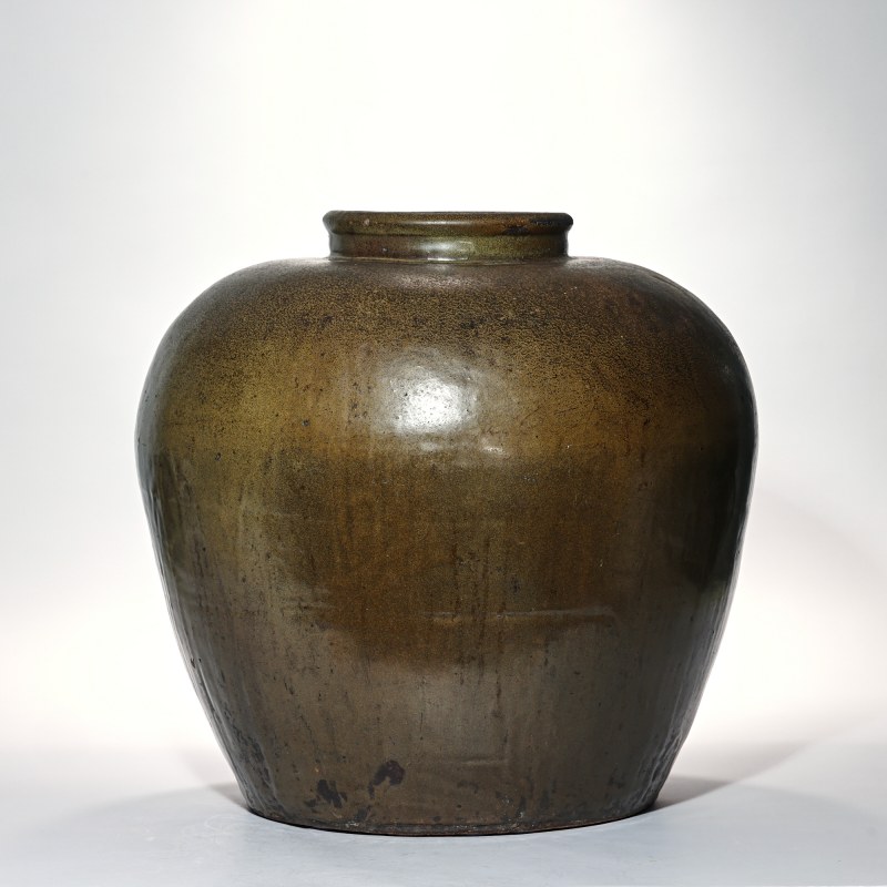 明代 茶叶末釉大缸