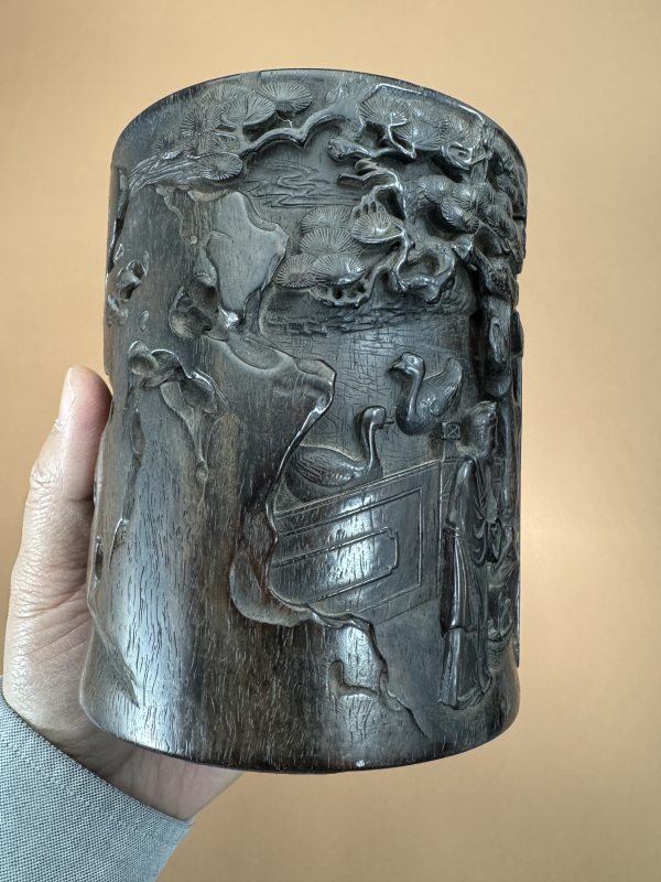 清 紫檀雕高士观景图笔筒 - 图11