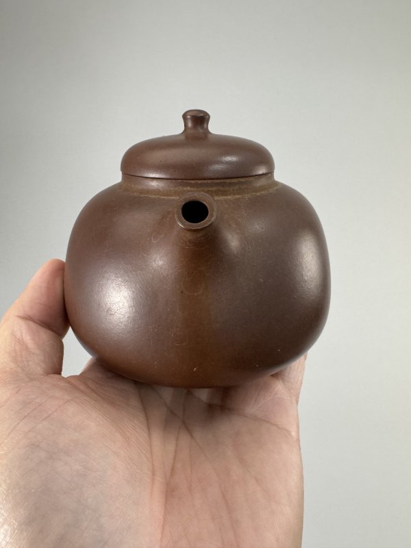 现代 高振宇紫泥三足乳钉壶 - 图4