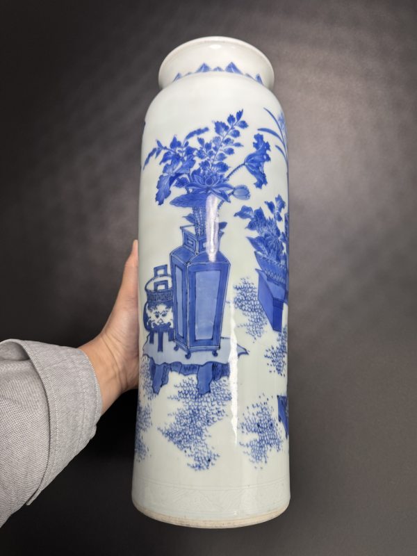 明崇祯 青花通景瓶花清供图筒瓶 - 图12