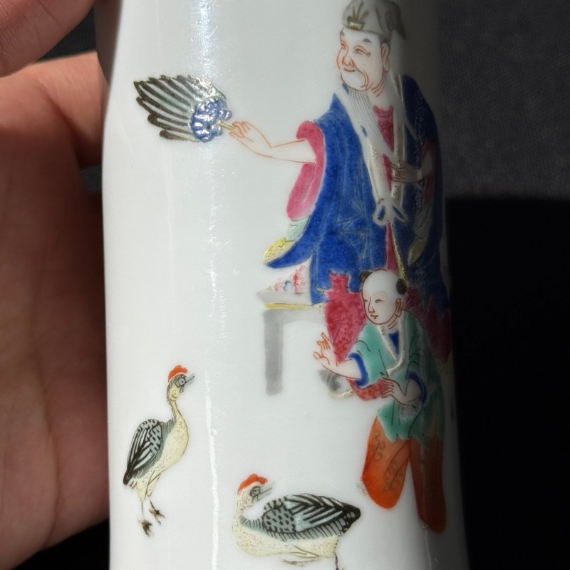 清道光 粉彩羲之爱鹅图笔筒 - 图6