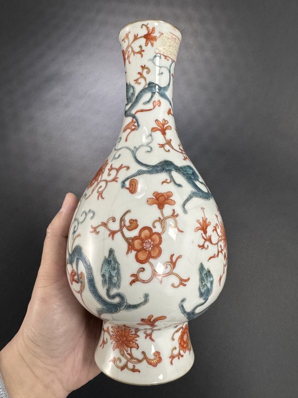 清末民国 蓝龙彩穿矾红描金折枝花卉纹瓶 - 图7