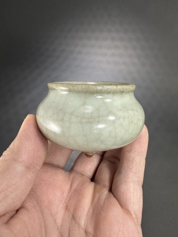 清早期 仿官釉小琴炉 - 图3