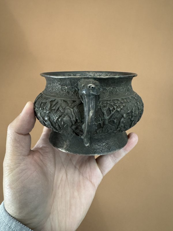 清 银錾刻婴戏图双兽耳炉 - 图7
