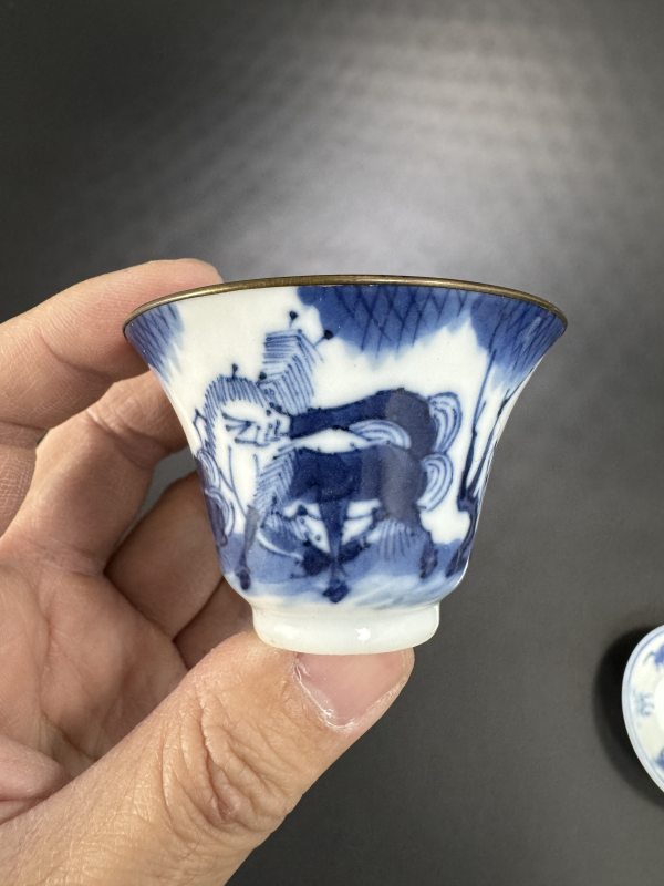 清光绪 若深珍藏款青花骏马图杯、碟三只 - 图3