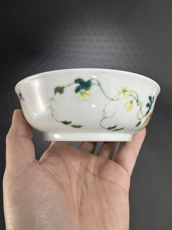 清同治 粉彩癞瓜纹碗一对 - 图15