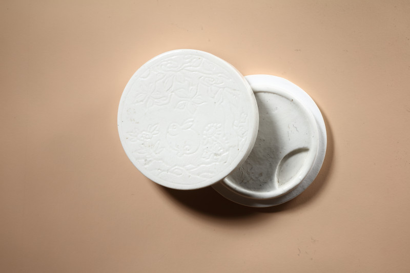 清 白釉玉兔纹瓷砚 - 图6