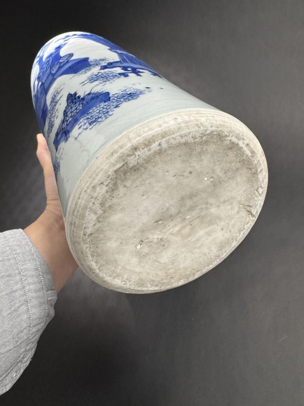明崇祯 青花通景瓶花清供图筒瓶 - 图18