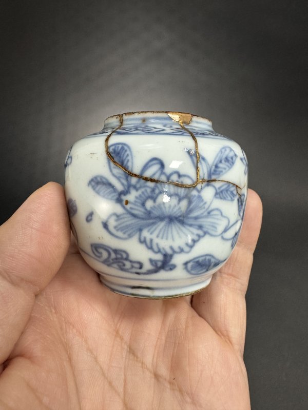 清早期 青花缠枝花卉纹小罐 - 图5