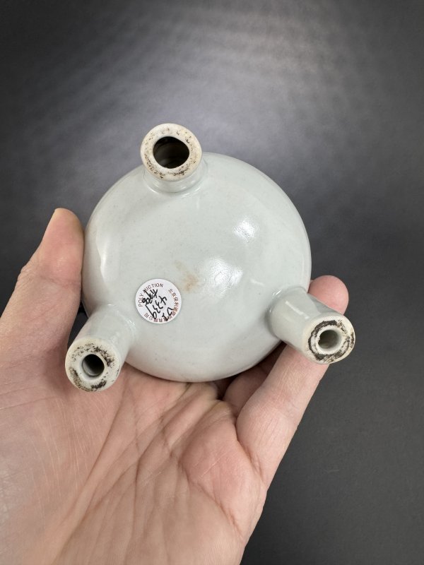 清早期 德化窑白釉鼎式炉 - 图9