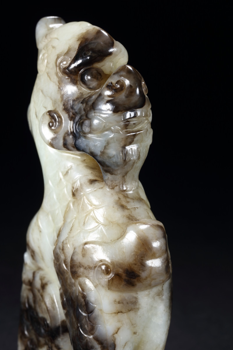 明 黑白玉雕坐龙 - 图7