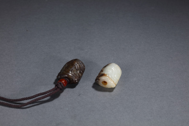 清 白玉留皮蝉、旧玉留皮蝉二件 - 图5