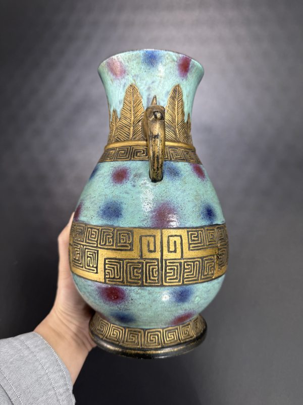 清 桃花洞釉描金仿古双兽耳尊 - 图6