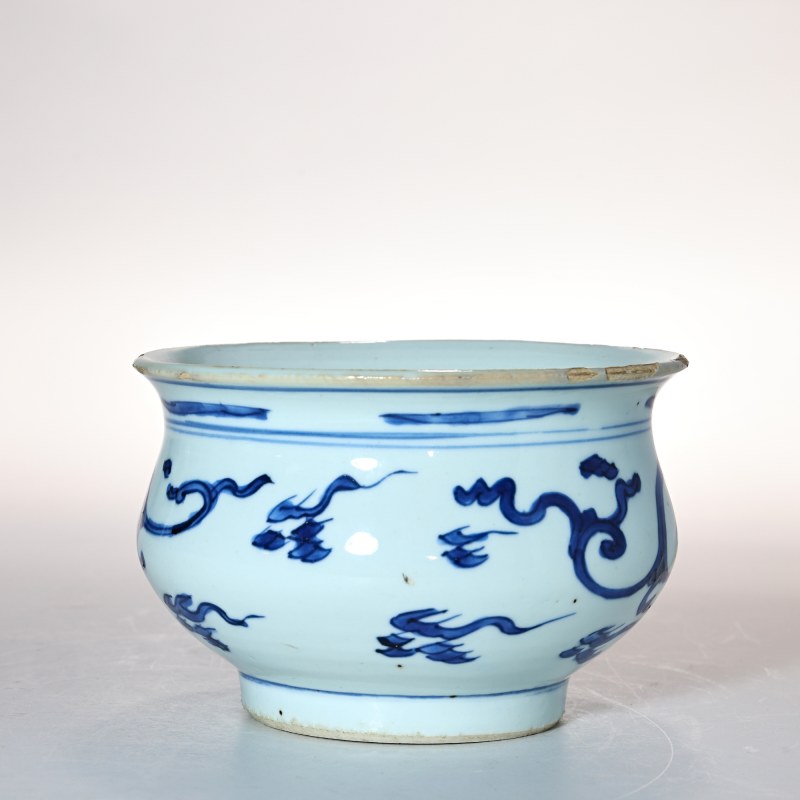 清康熙 青花双龙捧珠纹香炉 - 图5