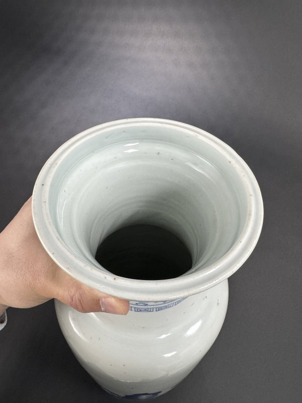 清康熙 青花海水瑞兽江崖图棒槌瓶 - 图12