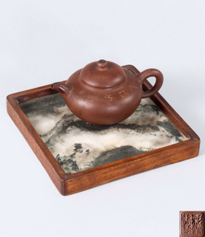 清 冯彩霞监制子冶诗文梅花紫泥小合欢壶（配黄花梨嵌云石壶承）