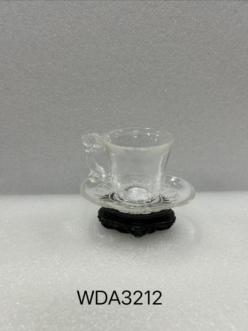 清中期 白水晶雕龙柄杯及杯托 - 图3