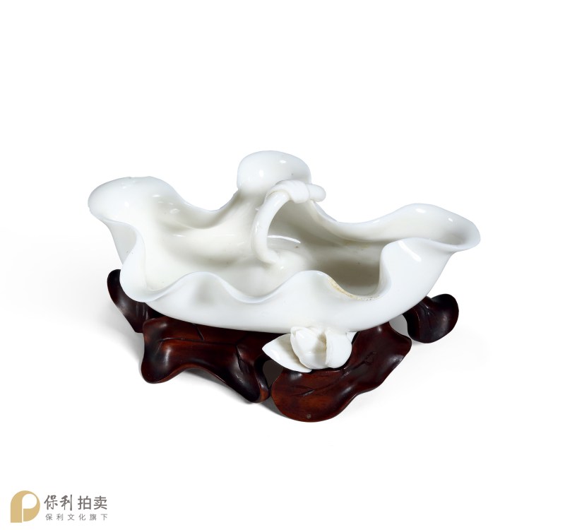 明末清初 德化窑荷叶式小水洗 - 图2