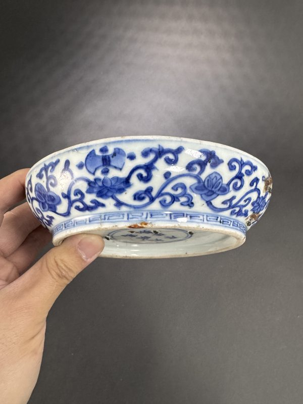 明万历 青花莲托杂宝纹格式洗 - 图5