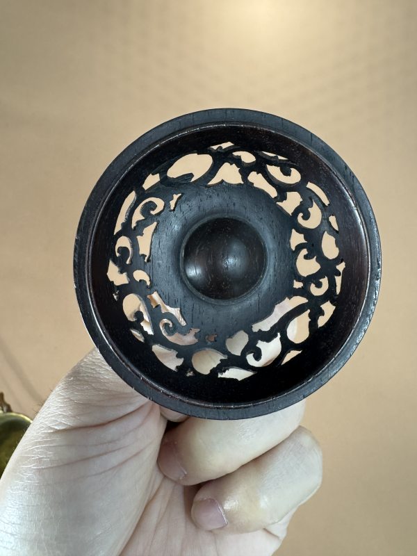 清早期 铜鎏金开光浮雕花鸟鼎式炉 - 图12