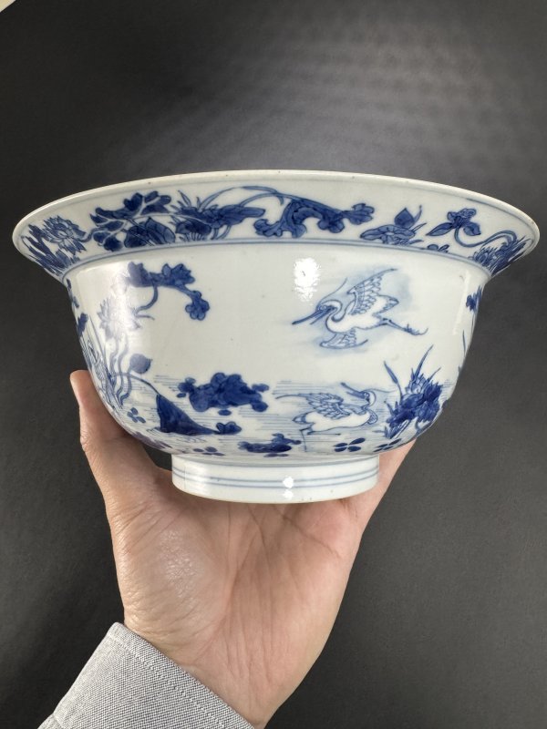 清康熙 青花荷塘鹭鸶纹折沿碗 - 图5