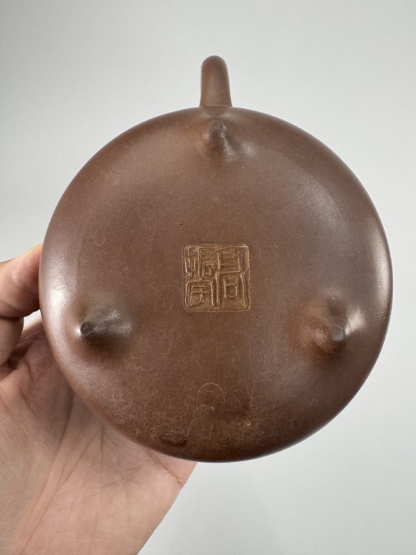 现代 高振宇紫泥三足乳钉壶 - 图13