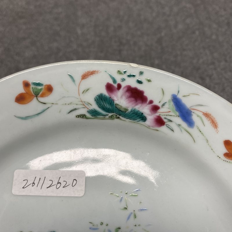 清乾隆 粉彩花卉纹盘 - 图3