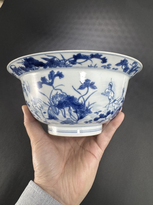 清康熙 青花荷塘鹭鸶纹折沿碗 - 图8