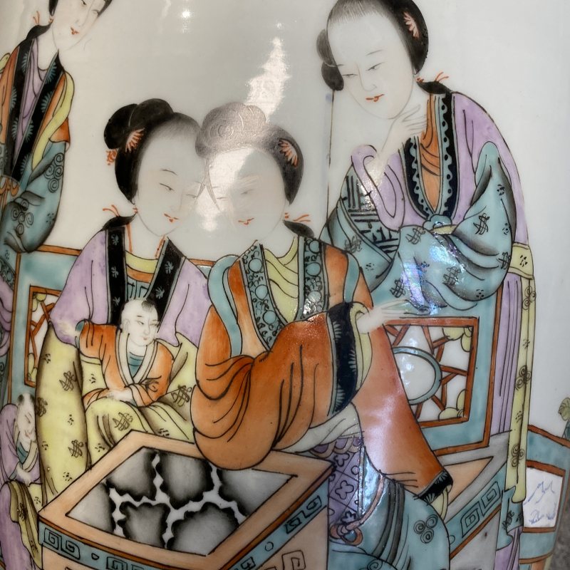 民国 粉彩人物纹大瓶一对 - 图10