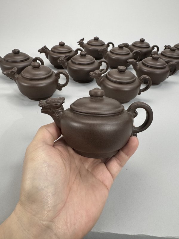 现代 吴群祥制紫泥十二生肖壶一套 - 图4