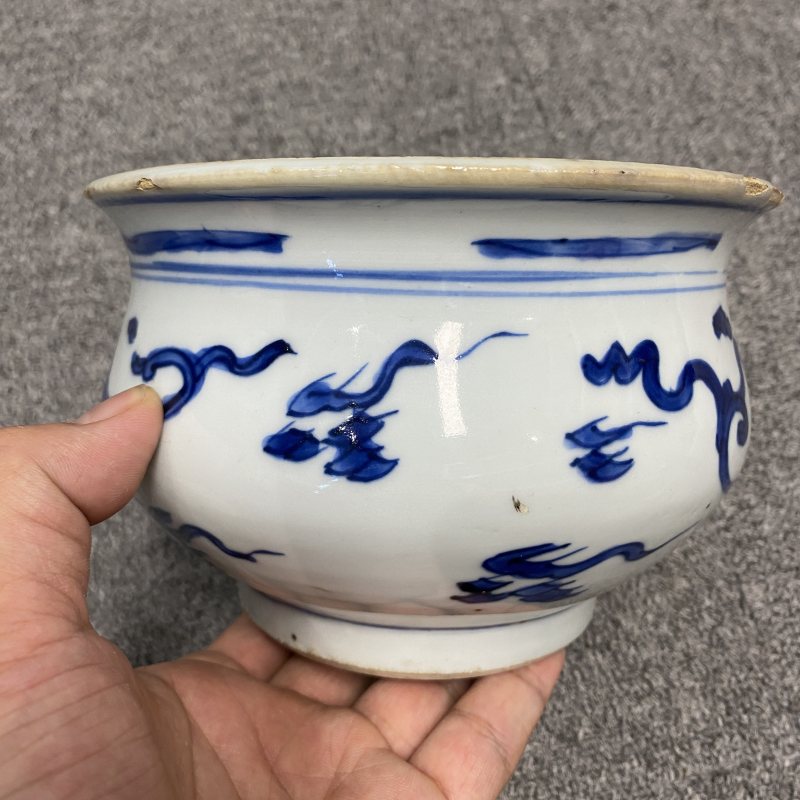 清康熙 青花双龙捧珠纹香炉 - 图10