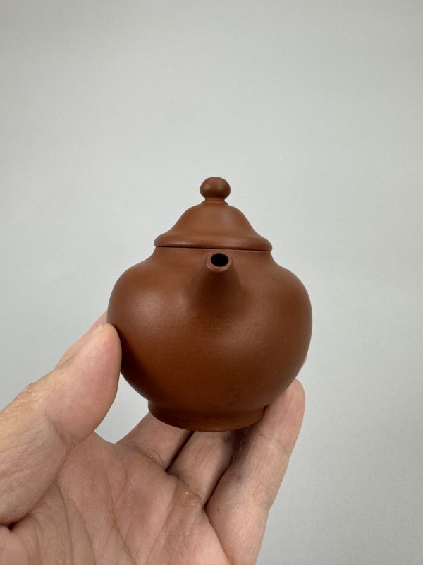 清 孟臣诗句朱泥仲芳掇球壶 - 图4