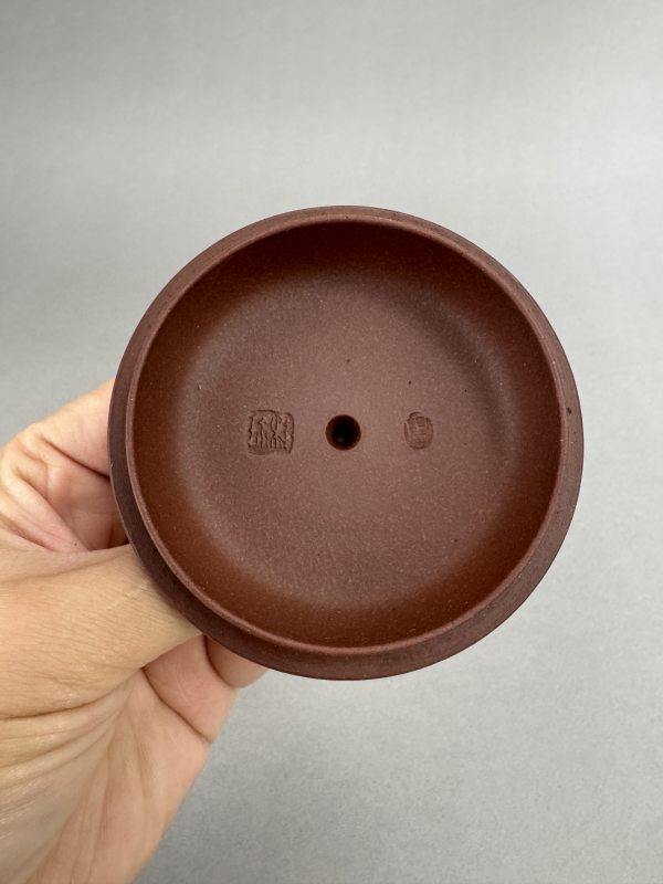 现代 周桂珍制紫泥仿古扁腹壶 - 图8