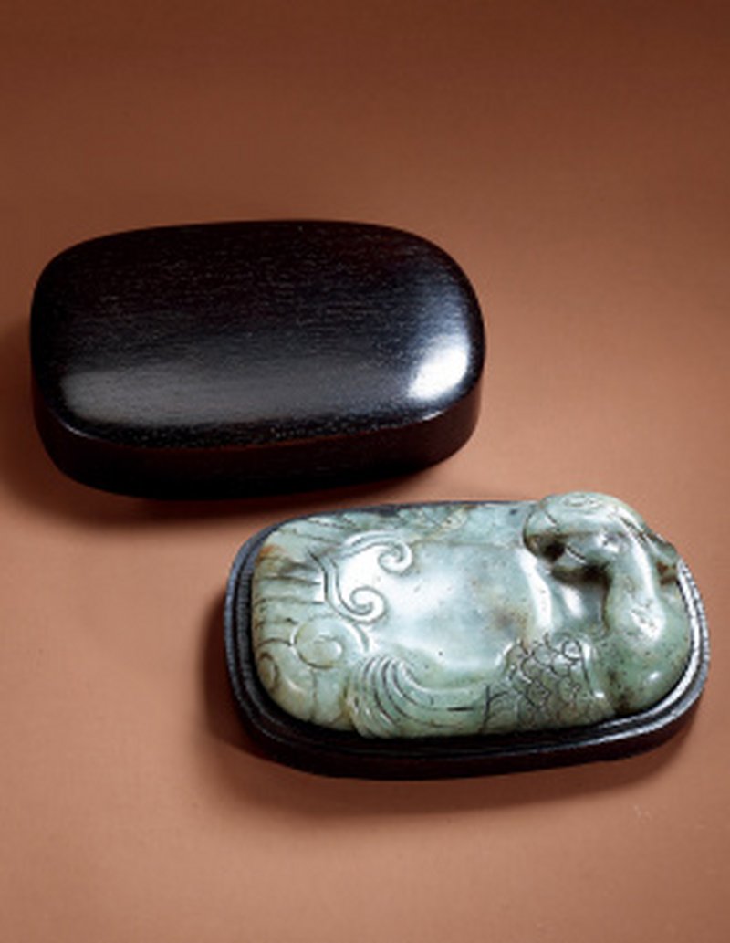 清 青玉雕凤凰随形砚 - 图1