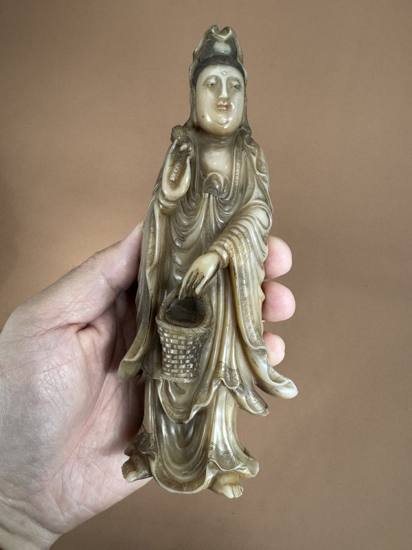清 玉璇款寿山石白芙蓉提蓝观音 - 图4