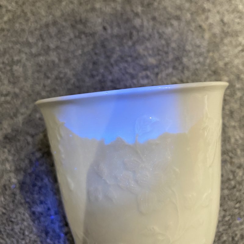 清中期 白釉模印花蝶纹铃铛杯一对 - 图13