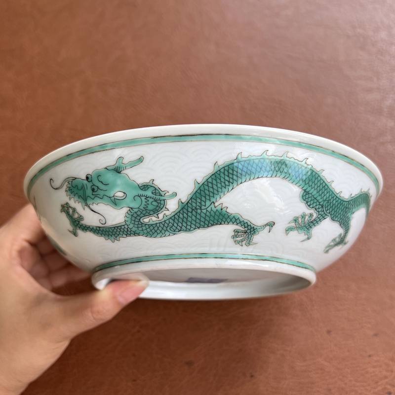 清道光 暗刻海水绿彩龙纹盘 - 图3