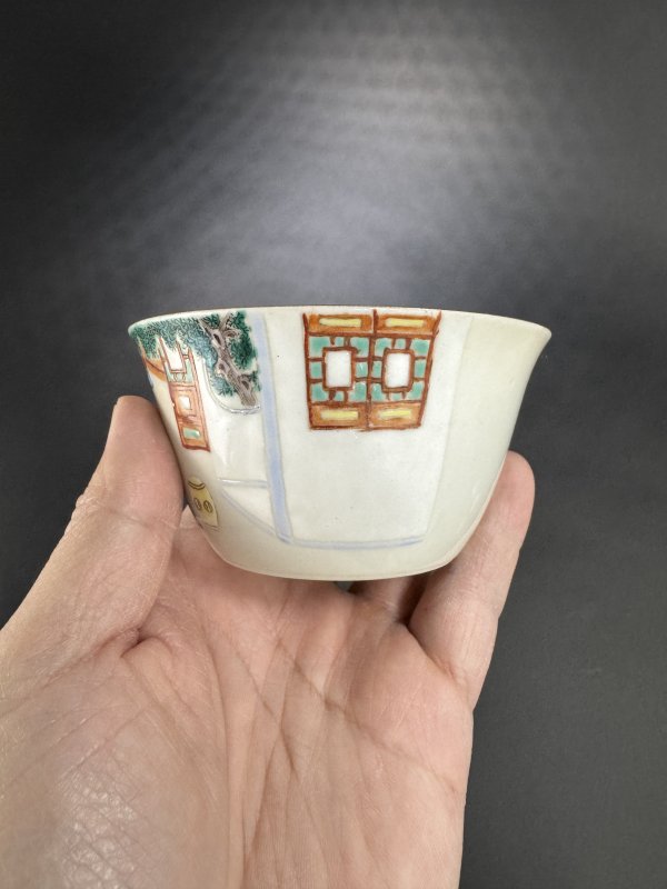 清道光 粉彩人物图杯 - 图4