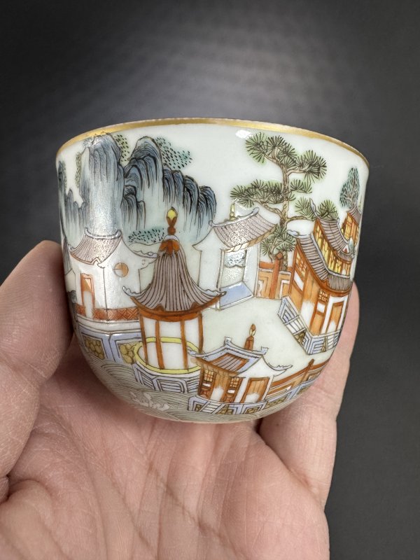 清嘉庆 粉彩山水楼阁图卧足杯 - 图6