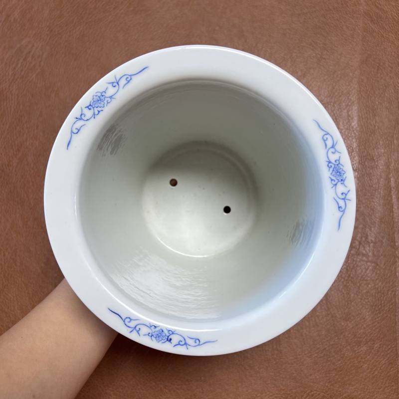 民国 “道光御制”款粉彩折枝花卉纹花盆一对 - 图27