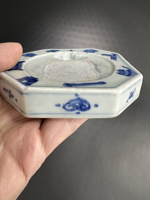 清康熙 青花杂宝纹八方形砚 - 图5
