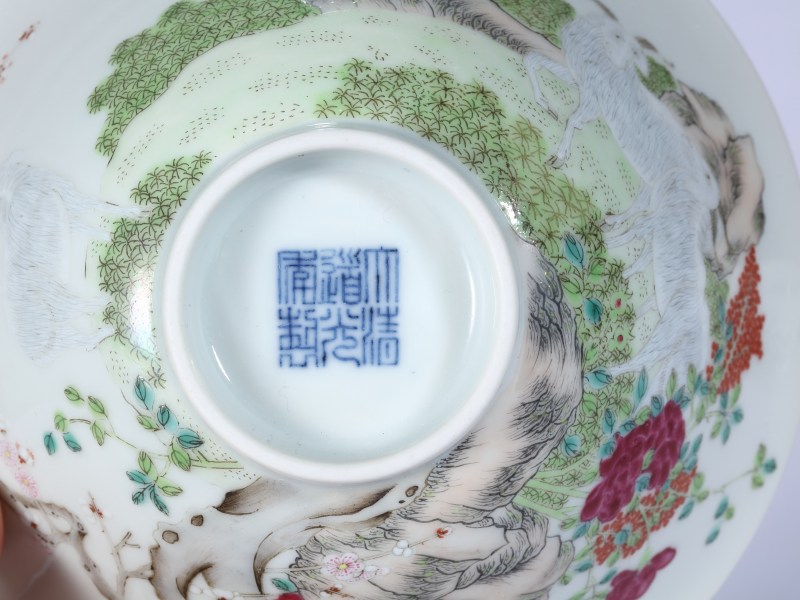 清道光 粉彩三羊开泰墨彩御题诗碗一对 - 图8