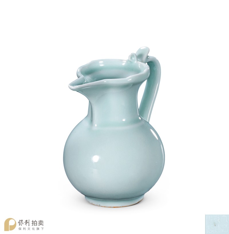 清乾隆 粉青釉小僧帽壶 - 图2