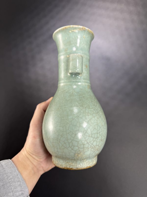 明 龙泉窑青釉贯耳瓶 - 图4